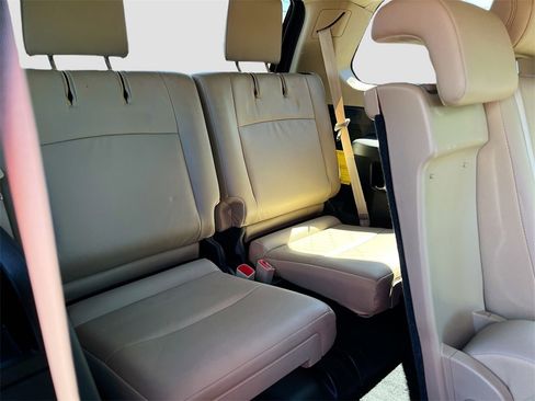 Used 2024 Toyota 4Runner Limited image 27