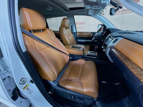 Used 2017 Toyota Tundra Platinum image 33