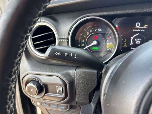 Used 2023 Jeep Wrangler Unlimited Sahara w/ Cold Weather Group AWD/4WD image 28