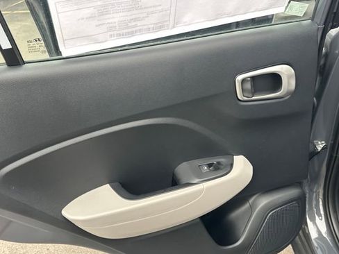 New 2026 Hyundai Venue SEL FWD image 15