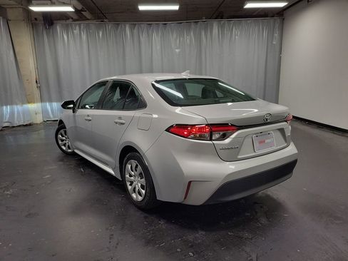 Used 2024 Toyota Corolla LE image 6