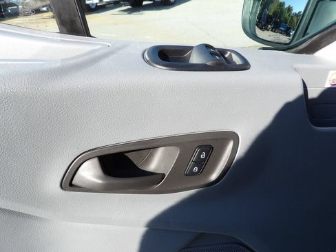 Used 2019 Ford Transit 150 130 Low Roof RWD image 15