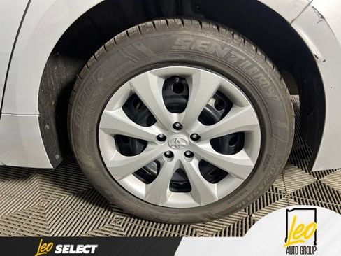 Used 2024 Toyota Corolla LE FWD image 21