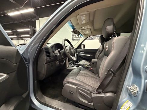Used 2012 Jeep Liberty Arctic AWD/4WD image 16