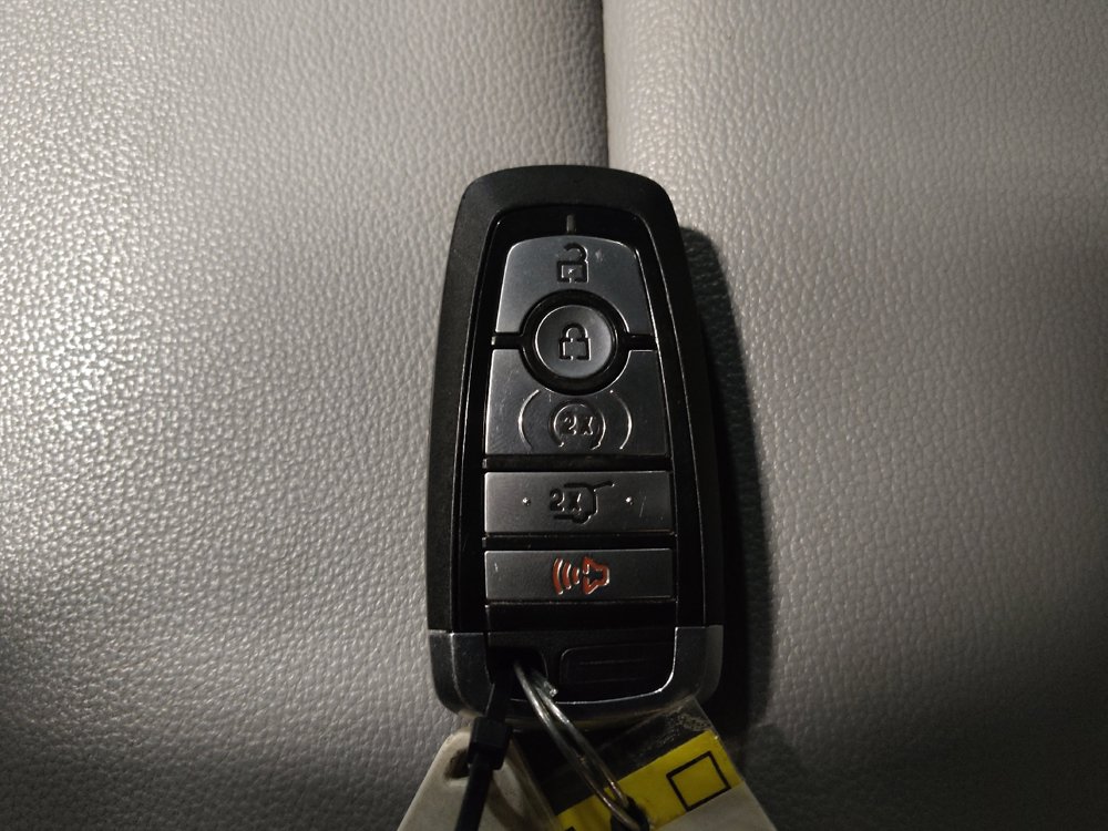 Used 2021 Ford Explorer XLT w/ Equipment Group 202A RWD image 32