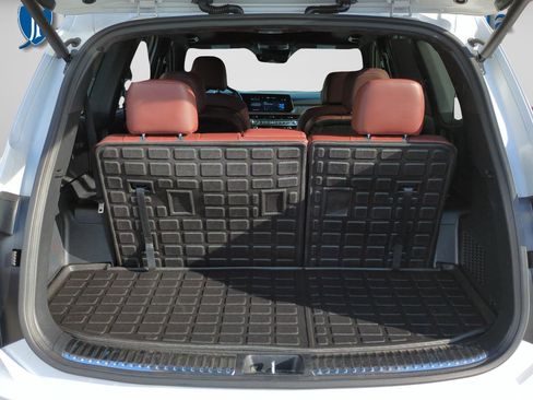 Used 2024 Kia Telluride SX Prestige w/ Towing Package image 26