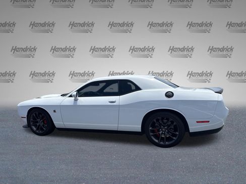 Used 2021 Dodge Challenger R/T Scat Pack RWD image 11