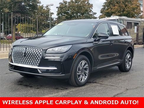 Used 2023 Lincoln Corsair AWD w/ Equipment Group 101A image 3