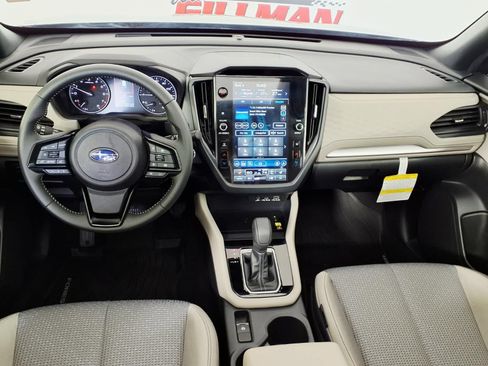 Used 2025 Subaru Forester Premium w/ Convenience Package #1 AWD/4WD image 11