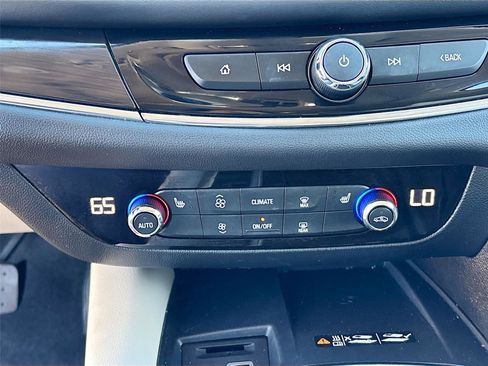Used 2023 Buick Enclave Essence w/ Experience Buick Package image 15