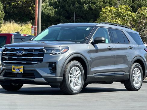 New 2026 Ford Explorer Active w/ Active Comfort Package image 15