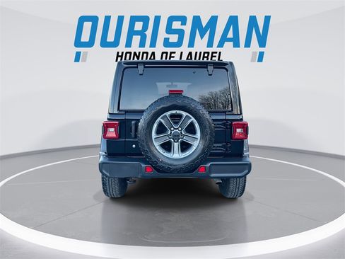 Used 2019 Jeep Wrangler Unlimited Sahara w/ Uconnect 4C Nav & Sound Group image 7