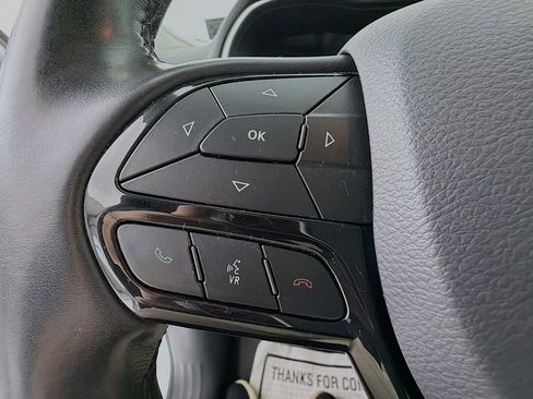Used 2019 Jeep Cherokee Latitude Plus AWD/4WD image 11