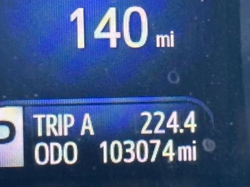 Used 2015 Toyota Avalon Limited image 16