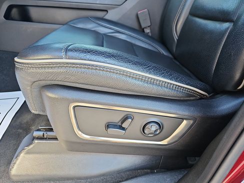 Used 2019 RAM 1500 Limited AWD/4WD image 16
