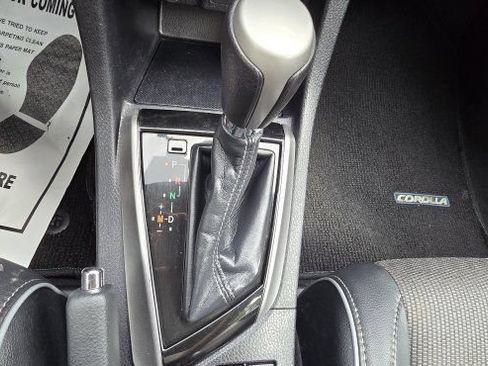 Used 2016 Toyota Corolla S FWD image 25