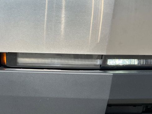 Used 2024 Tesla Cybertruck AWD Crew Cab image 30