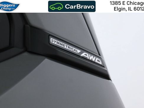 Used 2025 Subaru Forester Premium AWD/4WD image 5