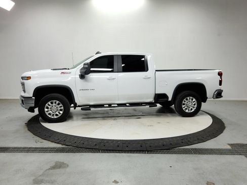 Used 2025 Chevrolet Silverado 2500 LT AWD/4WD image 5