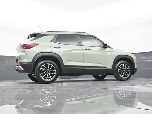 New 2026 Chevrolet TrailBlazer LT w/ Convenience Package FWD image 43