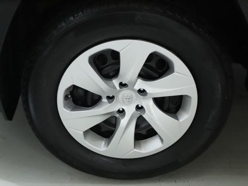 Used 2023 Toyota RAV4 LE FWD image 40