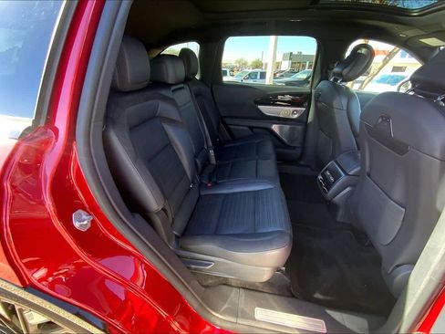 Used 2025 Lincoln Nautilus Reserve image 19