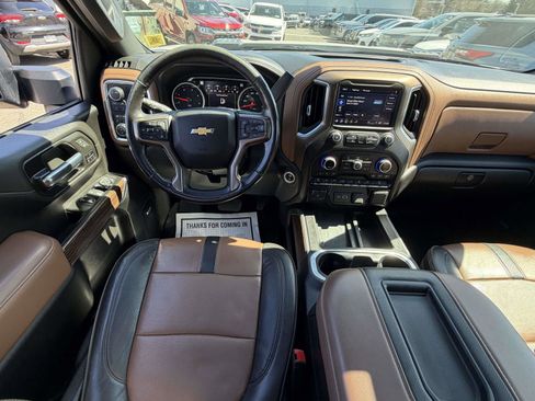 Certified 2022 Chevrolet Silverado 3500 High Country w/ Safety Package II AWD/4WD image 17
