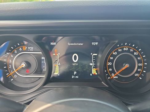 New 2025 Jeep Gladiator Sport image 19