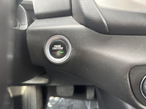 Used 2019 GMC Terrain SLE w/ Driver Convenience Package image 19