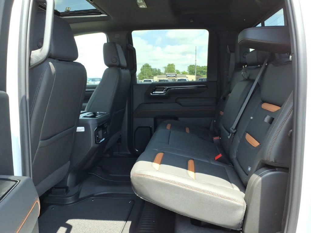 New 2026 GMC Sierra 2500 AT4 w/ Max Trailering Package AWD/4WD image 15