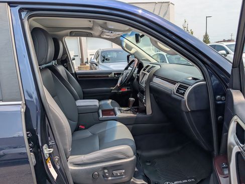 Used 2019 Lexus GX 460 Premium AWD/4WD image 11