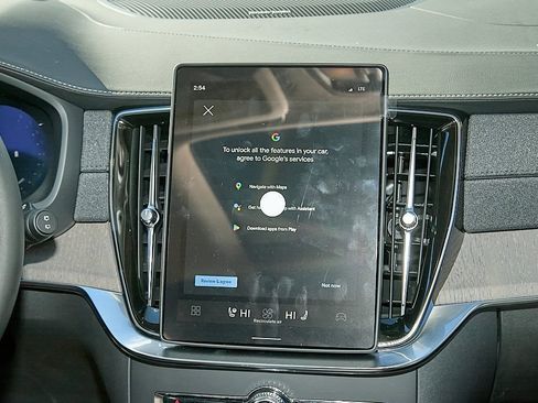 New 2026 Volvo XC90 B5 Ultra w/ Protection Package image 30