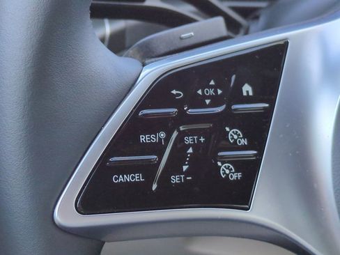 Used 2026 Mercedes-Benz C 300 Sedan image 25