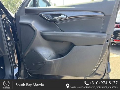 Used 2022 Buick Envision Preferred image 22