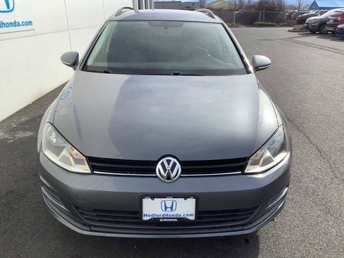 Used 2016 Volkswagen Golf S image 9