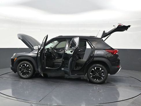 Used 2022 Chevrolet TrailBlazer LT w/ Convenience Package FWD image 30