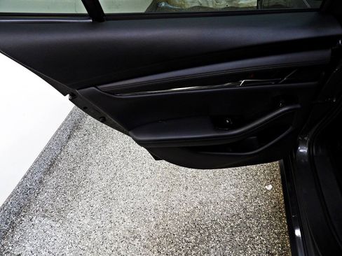 Used 2019 MAZDA MAZDA3 AWD Sedan w/ Preferred Package image 9