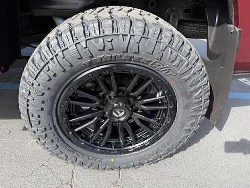Used 2022 RAM 2500 Big Horn w/ Night Edition AWD/4WD image 15
