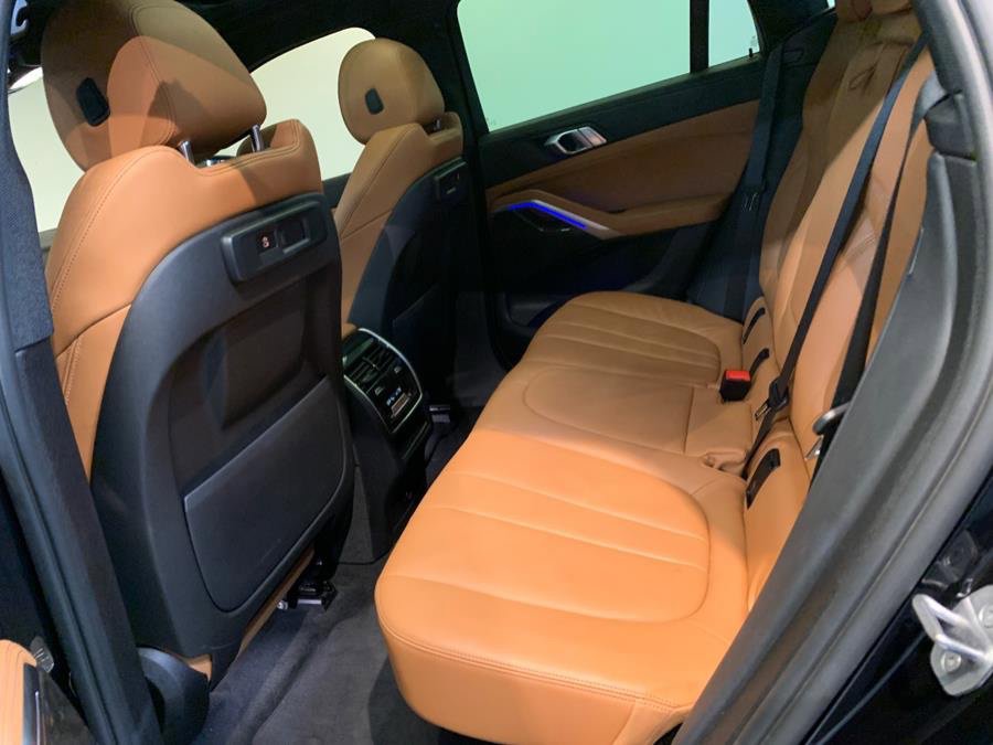 Used 2022 BMW X6 xDrive40i w/ M Sport Package AWD/4WD image 15