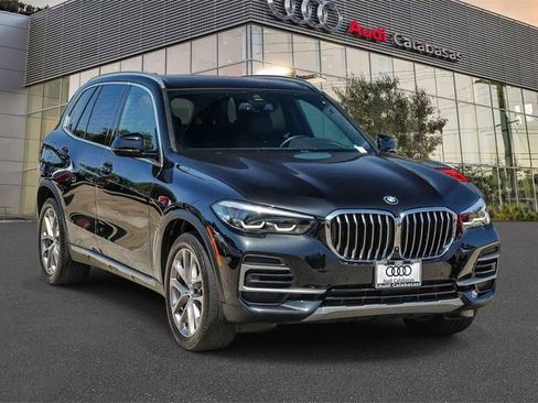Used 2022 BMW X5 sDrive40i w/ Parking Assistance Package image 3