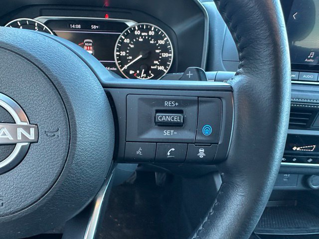 Used 2024 Nissan Rogue SV w/ SV Premium Package AWD/4WD image 16