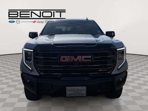 Used 2023 GMC Sierra 1500 AT4X image 9
