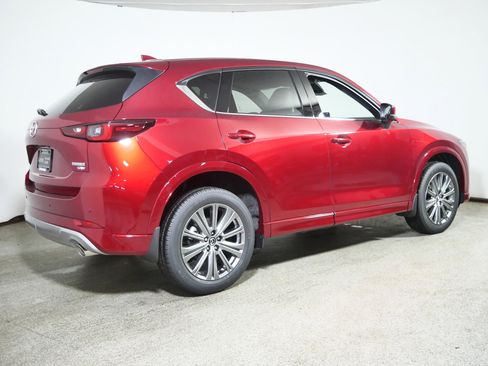 New 2025 MAZDA CX-5 Signature image 2