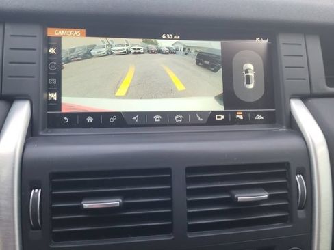 Used 2018 Land Rover Discovery Sport HSE AWD/4WD image 5