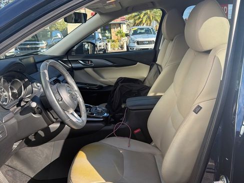 Used 2019 MAZDA CX-9 Touring w/ Touring Premium Package image 9