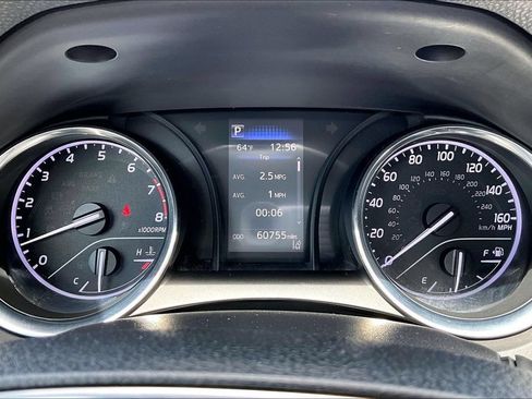 Used 2019 Toyota Camry LE FWD image 26