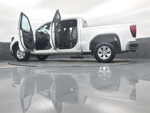 Used 2023 GMC Sierra 1500 SLE image 52