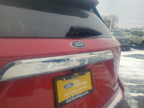 Certified 2023 Ford Explorer XLT w/ Equipment Group 202A image 9