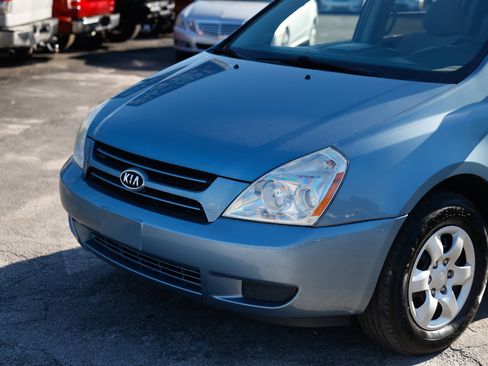 Used 2006 Kia Sedona LX image 30