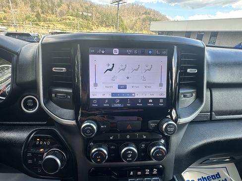 Used 2022 RAM 1500 Big Horn image 15